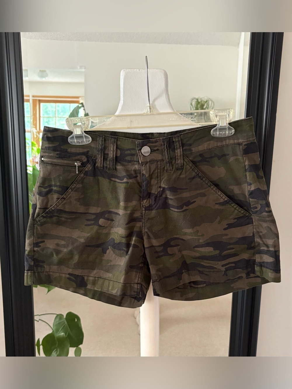 DEAR JOHN Camouflage Shorts